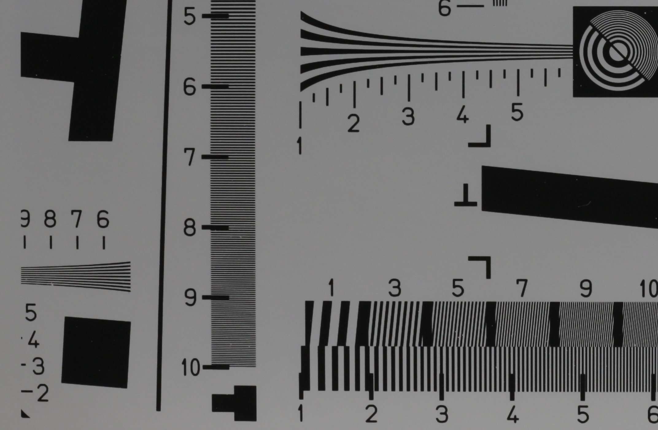 100mm_F11.JPG