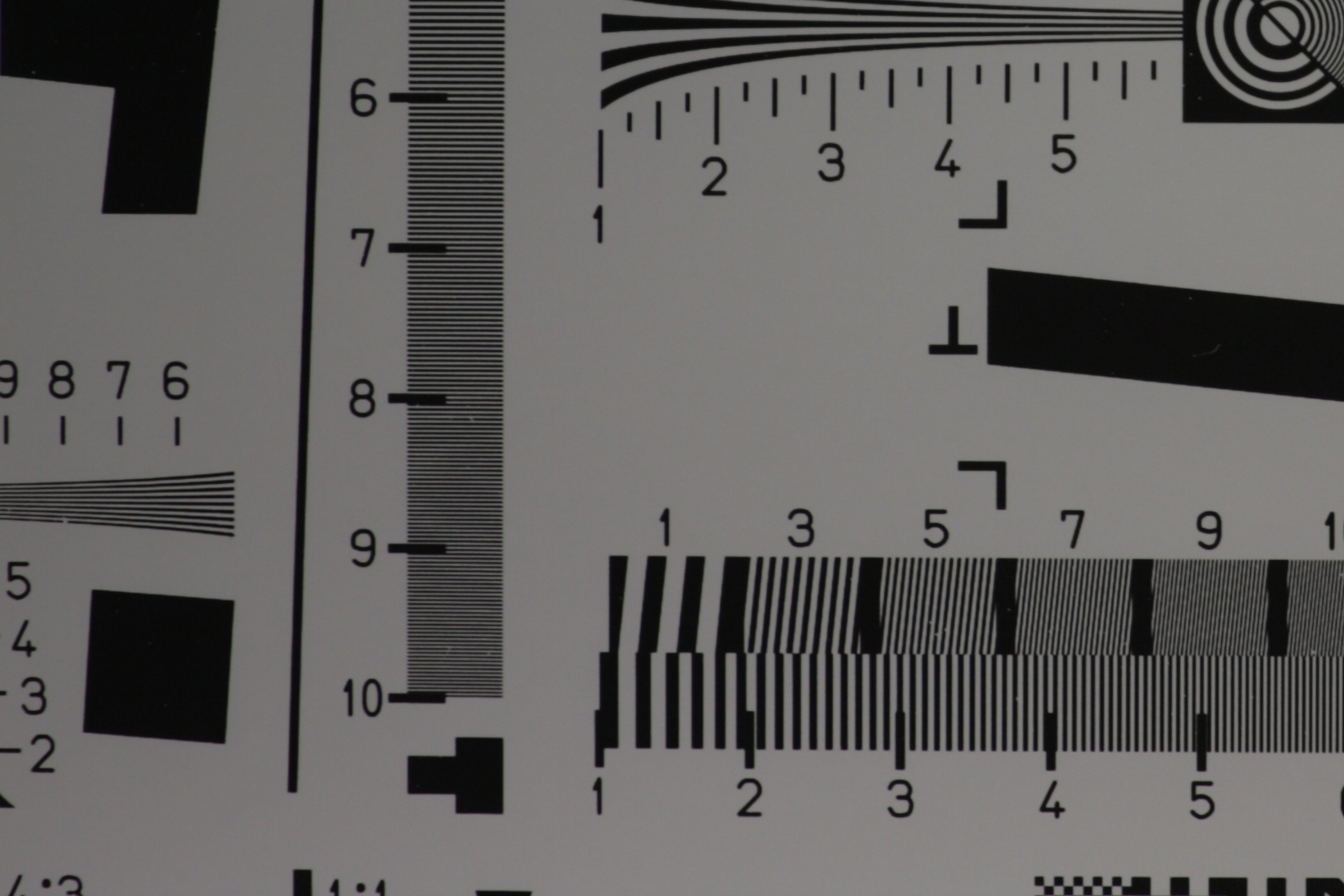 200mm_F4.JPG